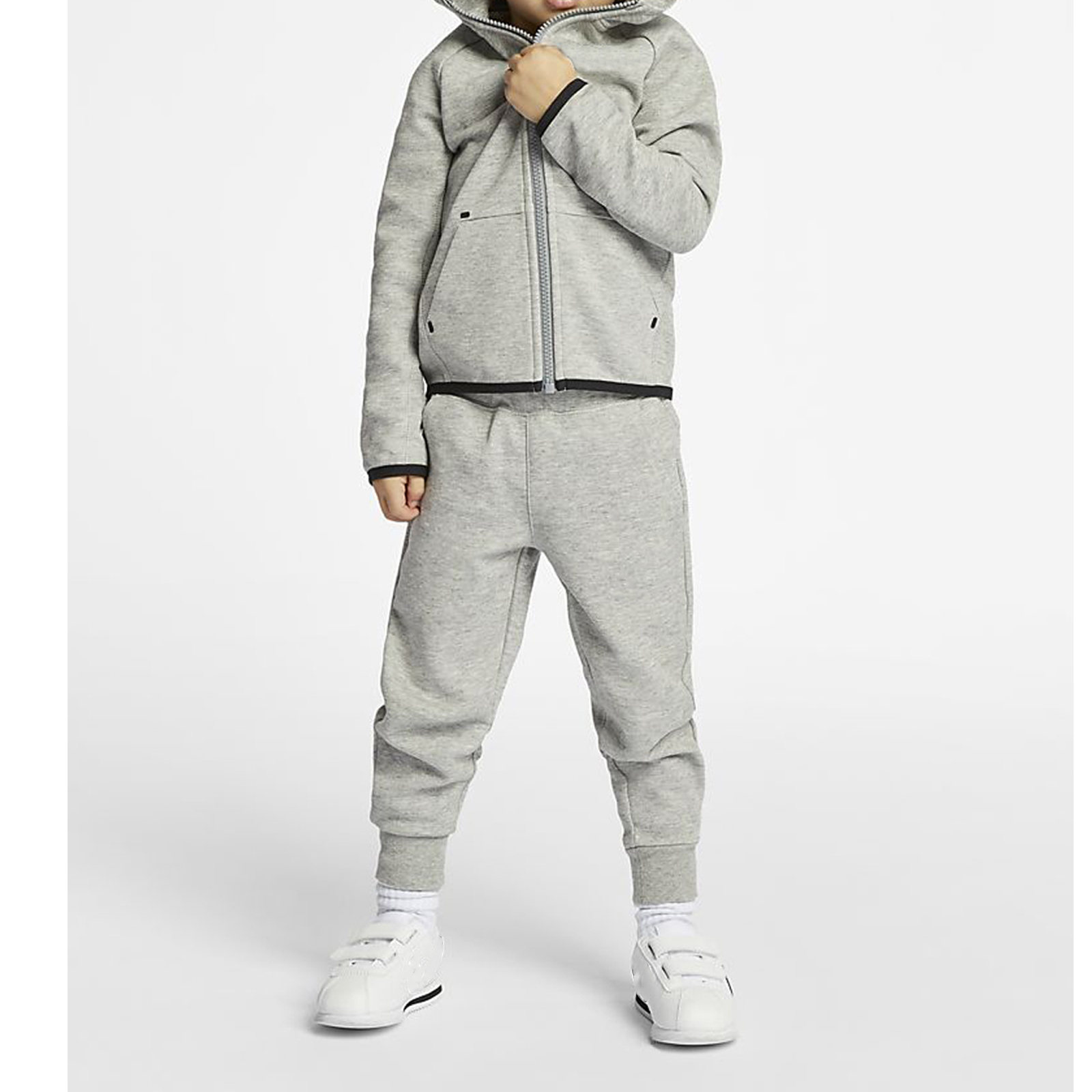 Popular children's sportswear